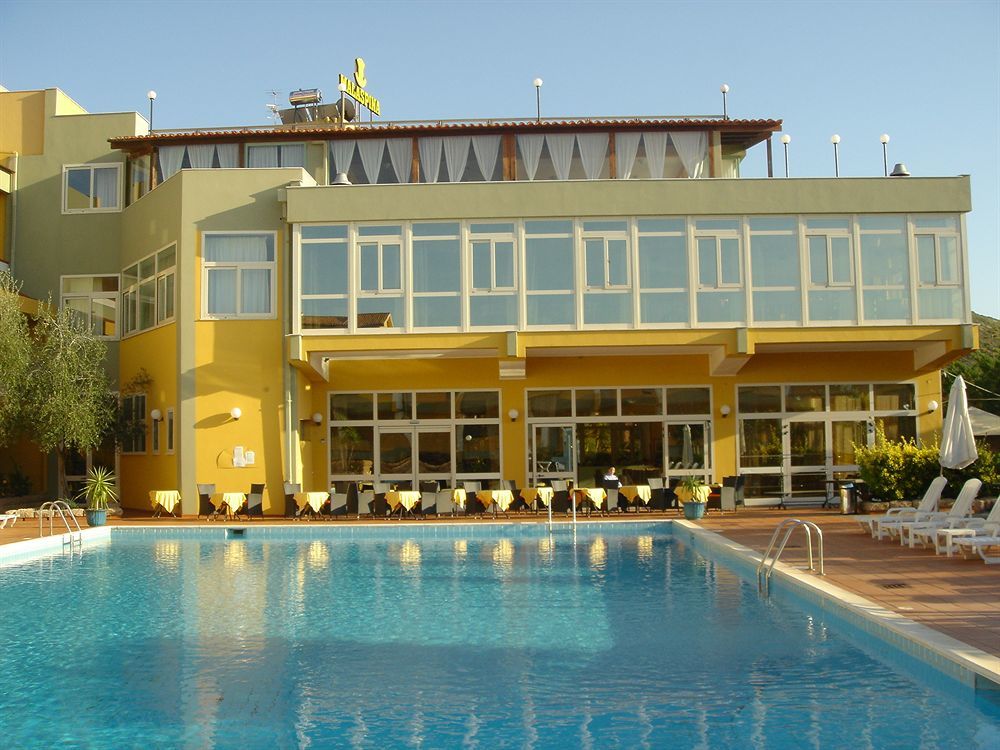Club Malaspina Bosa Esterno foto